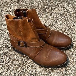 Wolverine ankle boot. Like new!